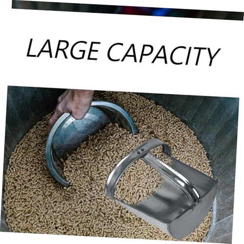 Durable Iron Livestock Fodder Shovel Heavy Duty Food Scoop for Farm and Poultry Feeding Comfortable Handle Capacity for Breeding and Feed Addition