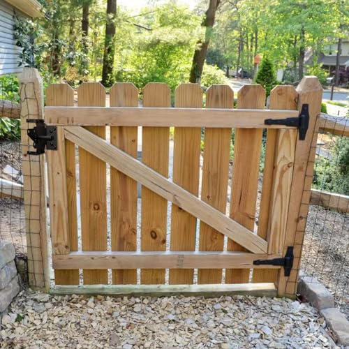 TRIPLE DEER Self-Locking Fence Gate Latch, Heavy Duty Vinyl Post Mount Automatic Self-Closing Wooden Gate Hardware, Gravity Lever Door Latches Hardware for Secure Pool/Yard/Garden Outdoor, Black
