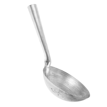 BESPORTBLE Iron Feeding Scoop Heavy-Duty Ladle for Livestock and Horses Water Scoop for Feeding and Measuring Handle Design for Easy Use Farms and Homesteading