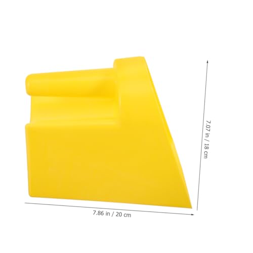 BESPORTBLE 2pcs Plastic Feed Shovel for Livestock Durable Farm Food Scoop for Poultry Cattle Sheep Thickened Design for Efficient Feeding