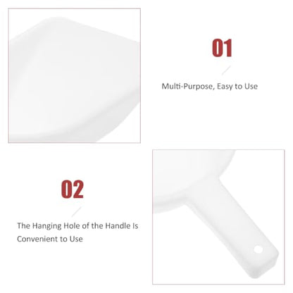 Plastic Poultry Feed Shovel with Large Capacity and Convenient Hanging Hole, Sturdy Pp Garden Scoop for Livestock Feeding and Farming, Handy Farm Tool for Soil and Food Handling