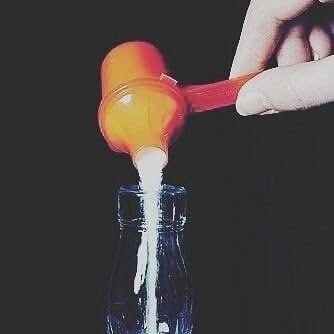 Measuring Scoop & Funnel - No Cap Open Spoon 1-Pack 39cc | Universal open design measuring spoon, Built-in funnel neck pour spout, Quick access cup for coffee powders and baking - size: 39 cc | 2 tbsp | 1 fl oz. | 39 mL