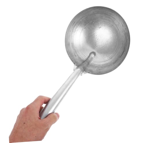 Heavy Duty Iron Ladle for Farm Garden Use Ergonomic Feeding Scoop Polished Finish for Watering Mixing Spoon for Livestock and Pet Feeding
