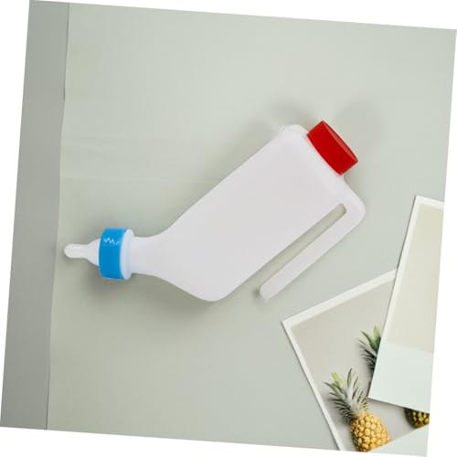 Pig Nursing Bottle for Livestock 1 Piece Plastic Milk Feeder for Goats Lambs and Small Animals Easy to Use Detachable Nipple for Efficient Feeding