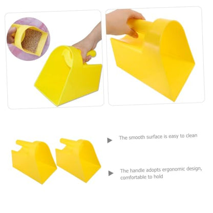 Totority 2pcs Plastic Feed Scoop Farm Tool Large Livestock Feeder Poultry Scoop Chicken Coop Feeder Ergonomic Handle