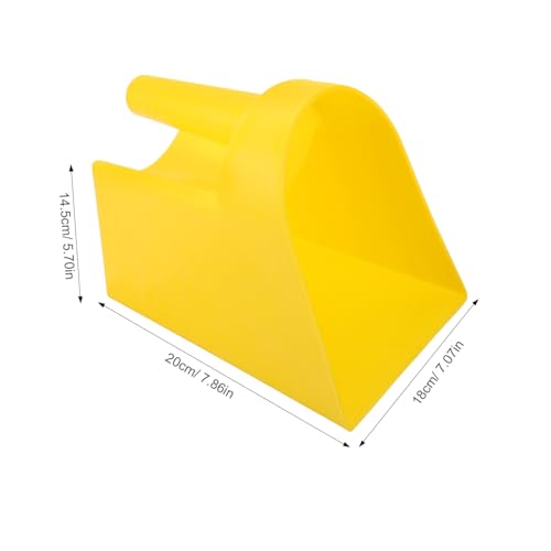 Poultry Feeding Shovel Thickened Scoop for Farm Use Ergonomic Handle for Comfort and Durability for Livestock and Garden Applications