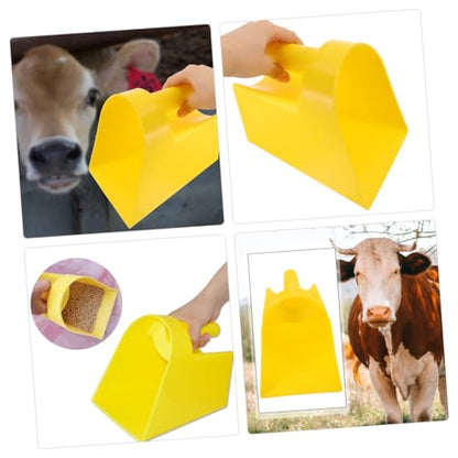 UPKOCH Large Plastic Feed Scoop for Livestock Heavy Duty Animal Feed Shovel 2-Piece Set for Farm and Garden Use