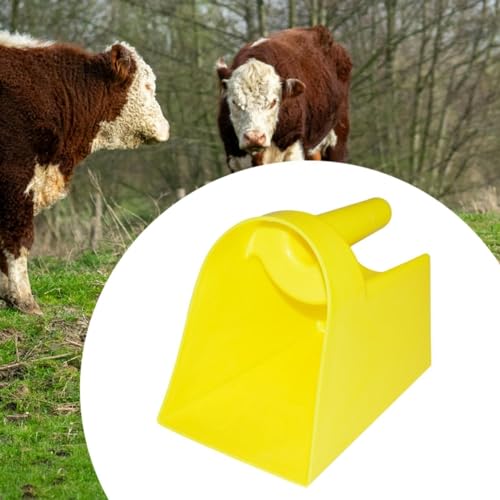 Reusable Animal Feed Scoop With Handle Heavy Duty Plastic Grain Scoop For Livestock Hay Pellets
