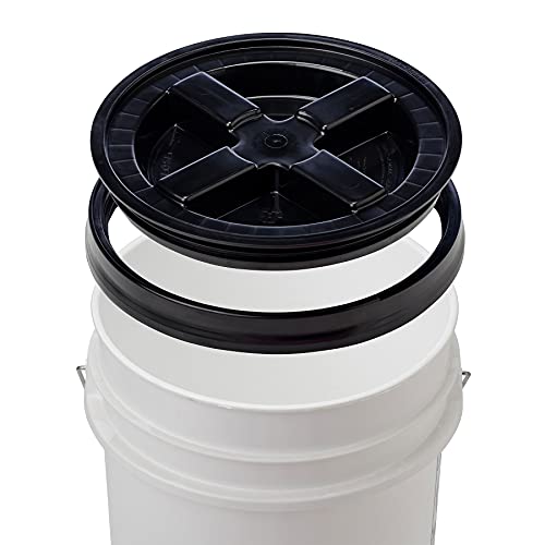 House Naturals 5 Gallon Food Grade BPA Free, Made in USA Plastic Bucket (3 Colors) with Air Tight Screw On lid, (Pack of 3)