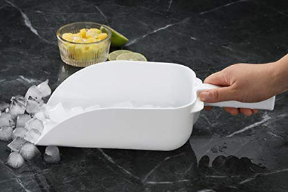 New Star Foodservice Commercial Grade Polycarbonate Plastic Utility Ice Scoop, White, 64 oz - color: White, size: 64 oz.