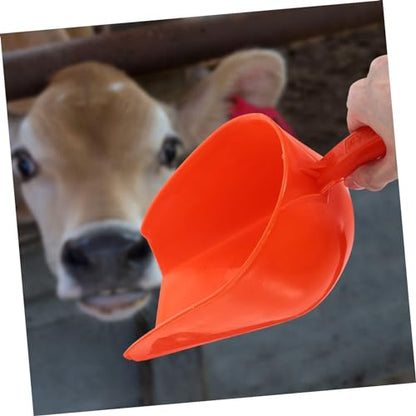 Sosoport Livestock Feed Shovel Heavy-Duty Feeding Scoop for Poultry Livestock Durable Farm Food Scoop Convenient and Portable Feeding Tool for Farm and Garden Use