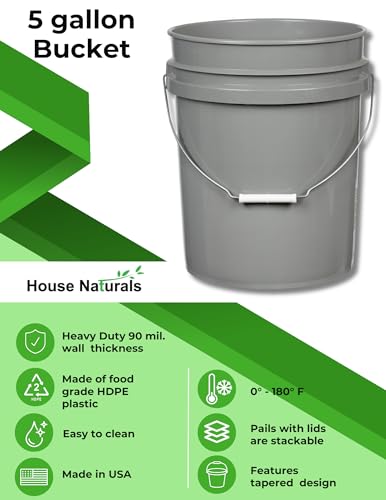 House Naturals 5 galon Food Grade Plastic Bucket Pail Container- 3 Color Air Tight Screw On Lid (Pack of 3)
