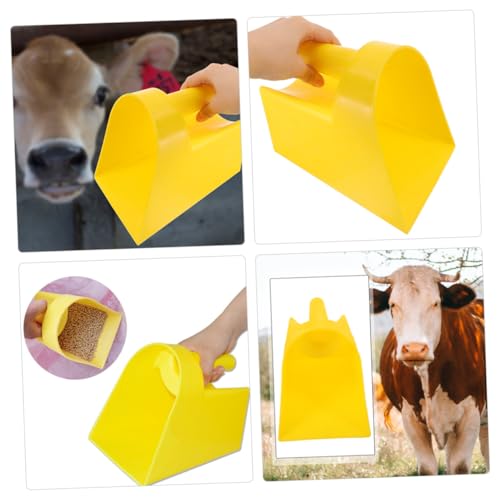 Totority 2pcs Plastic Feed Scoop Farm Tool Large Livestock Feeder Poultry Scoop Chicken Coop Feeder Ergonomic Handle