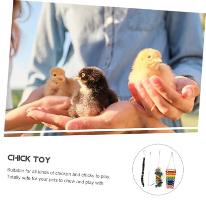 COLLBATH Chicken Hanging Wooden Foraging Playthings with Movable Hook and Lovely Appearance, Fun Chew for Home Decoration and Stress Relief