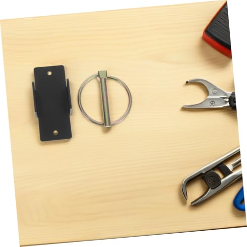 Heavy Duty Steel Bucket Hook with Pin for Horse Stables and Barns Quick Release Livestock Bucket Hanger Preventing Accidental Falls and Goats in Stalls