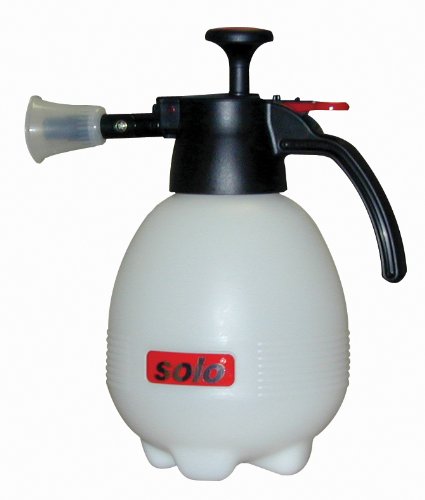 SOLO, 418-2L, 2 Liter One-Hand Pressure Sprayer, Red and White