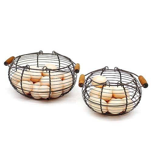 CVHOMEDECO. Round Wire Egg Baskets Rustic Fruit Baskets with Wooden Handles Primitives Vintage Gathering Basket. Rusty, Set of 2