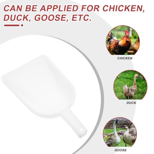 Plastic Poultry Feed Shovel with Large Capacity and Convenient Hanging Hole, Sturdy Pp Garden Scoop for Livestock Feeding and Farming, Handy Farm Tool for Soil and Food Handling