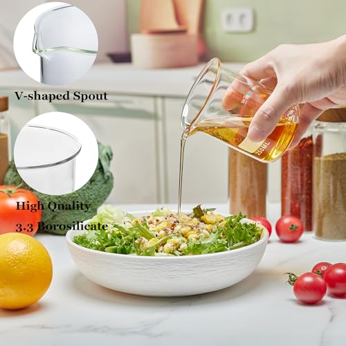 High Borosilicate Glass Measuring Cup-V-Shaped Spout,250ml(8OZ) Glass Measuring Beaker for Kitchen or Restaurant, Easy to Read - size: 250ml (8oz)