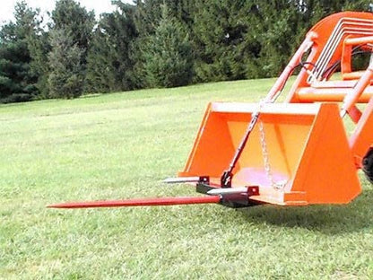 Front Loader Bucket Hay Bale Spear Attachment w/ 43" Bale Spear & Stabilizer Spikes, Rated 3000 LB - size: 1 x 43"