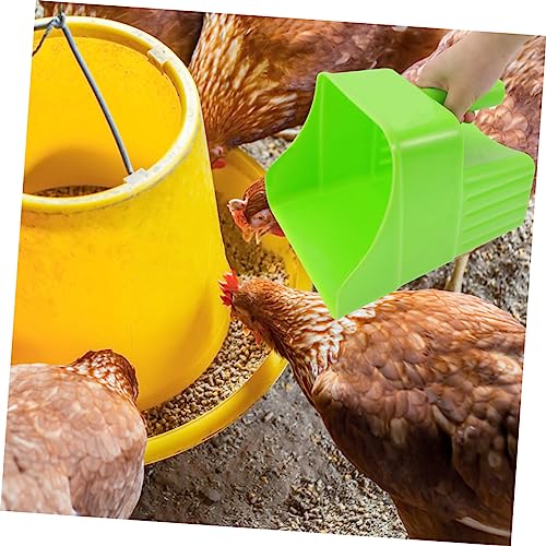 2Pcs Large Capacity Plastic Feeding Shovels for Poultry and Livestock Farm Use Ergonomic Handle Utility Scoop for Efficient Feed Distribution and Garden Tasks