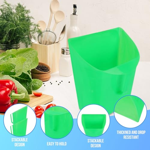 Feed Scoop 235x95x265mm Plastic Enclosed Feed Scoop with Convenient Handle for Livestock Farmers