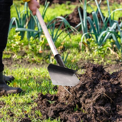 MERRYHAPY Heavy Duty Metal Poultry Dung Scoop Shovel for Chicken Coop Cleaning Multifunctional Excrement Cleaner Long Handle Sturdy Design