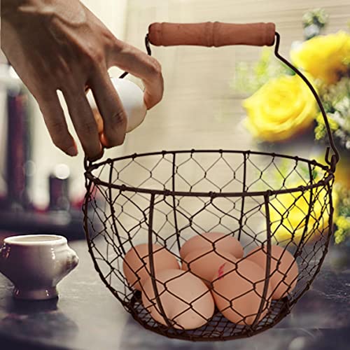 TAIANLE. Wire Egg Basket with Wooden Handle, Farmhouse Egg Collecting Basket Gathering Eggs Holds 1-3 Dozen – Kitchen Countertop, Chicken Coop, Easter & Gift - color: Rusty round mesh