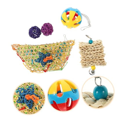 5PCS Chicken Set for Hens and Parrots Hanging Chewing and Feeder for Bird Exercise and Entertainment Hanging for Poultry and Pet Birds Random Color