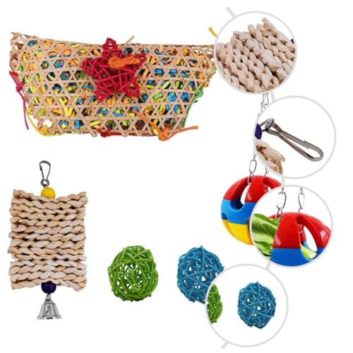 5PCS Chicken Treat Ball Kit Bird Cage Set for Parrots and Hens Chewing and Hanging to Entertain Pets Mood and Health Random Color