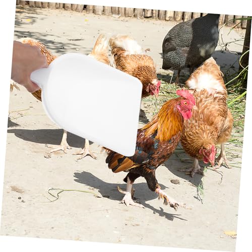 Plastic Poultry Feed Shovel Large Garden Scoop Livestock Feeding Tool Ergonomic Handle for Farm and Home