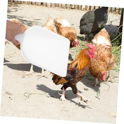 Plastic Poultry Feed Shovel Large Garden Scoop Livestock Feeding Tool Ergonomic Handle for Farm and Home
