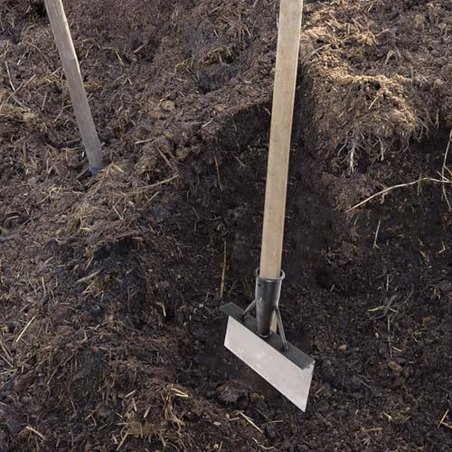 MERRYHAPY Heavy Duty Metal Poultry Dung Scoop Shovel for Chicken Coop Cleaning Multifunctional Excrement Cleaner Long Handle Sturdy Design