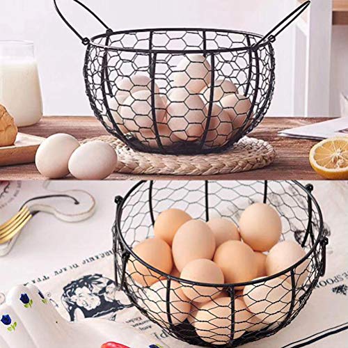 Round Chicken Wire Egg Basket, Farmhouse Metal Chicken Egg Collecting Basket with Handle Vintage Gathering Basket for Gathering Fresh Eggs Fruit Countertop Storage