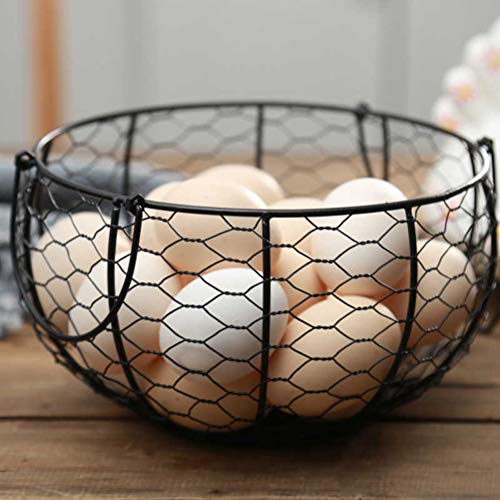 Round Chicken Wire Egg Basket, Farmhouse Metal Chicken Egg Collecting Basket with Handle Vintage Gathering Basket for Gathering Fresh Eggs Fruit Countertop Storage