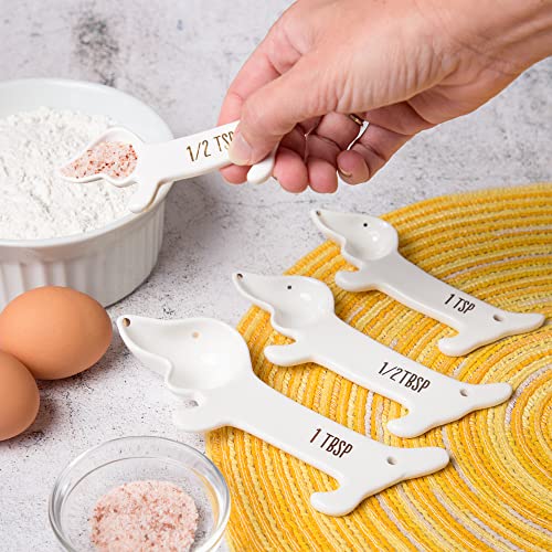 VOTUM White Dachshund Ceramic Measuring Spoon Set – Set of 4 Cute Weiner Dog Themed Kitchen Baking Tools – Gift for Dog Lovers - color: Dog Measuring Spoons