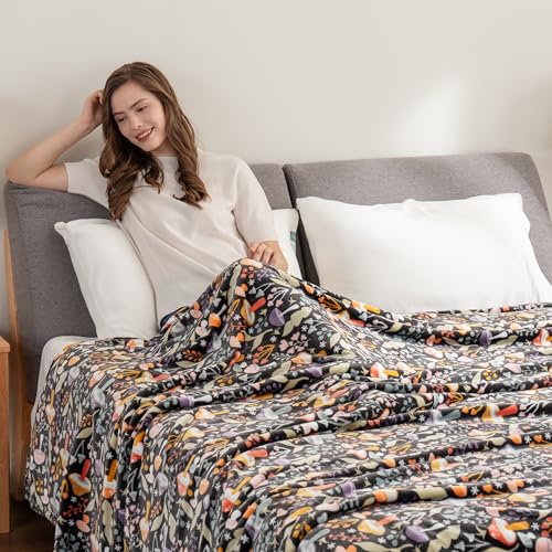 Berkshire Blanket-Classic Heavyweight Warm Soft Printed VelvetLoft® Plush Blanket, King Size Soft Fuzzy Blanket for Couch Sofa Bed, Mushroom Cutie Charcoal, 90in x 108in - color: Mushroom Cutie Charcoal, size: King/Cal King