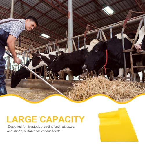 TOYANDONA Poultry Feed Scoop Shovel Thickened Farm Shovel with Ergonomic Handle Durable Feed Shovels for Livestock Breeding Easy to Clean and Comfortable Grip for Cows