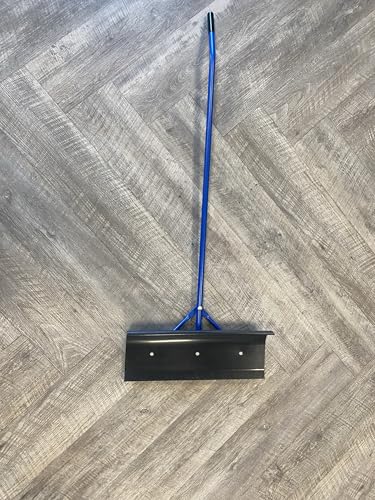 VES Barn Scraper - 30 Inch - Poly Blade - Curved Handle Artex