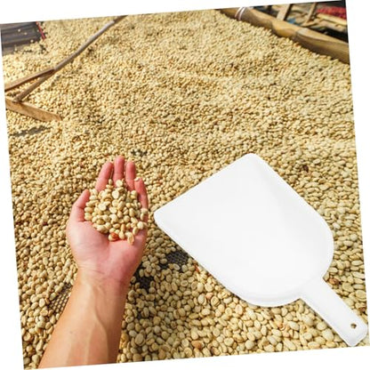 Plastic Poultry Feed Shovel Large Garden Scoop Livestock Feeding Tool Ergonomic Handle for Farm and Home