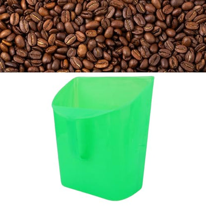 Asixxsix Enclosed Feed Scoop, Large Plastic Grains Scoop with Sturdy Handle for Horse Chicken Livestock Animal Dry Food Kitchen Restaurant