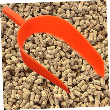 Feeding Shovel Multi-use Reusable Plastic Farm Scoop for Poultry and Livestock Comfortable Handle Easy to Clean for Gardens and Farms