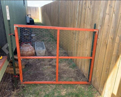 T-Post Gate Hinge Pins - Heavy Duty Gate Hanger, Hang a gate of Any Farm or Garden from a Metal T Post, Steel Gate Hinges Target Hanger, Easy to Install - size: 1 Pack