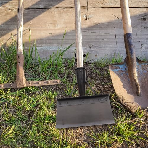 MERRYHAPY Heavy Duty Metal Poultry Dung Scoop Shovel for Chicken Coop Cleaning Multifunctional Excrement Cleaner Long Handle Sturdy Design