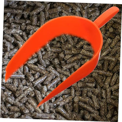 Kisangel Farm Feeding Scoop Livestock Feed Shovel Comfortable Handle Reusable Plastic for Chicken Poultry